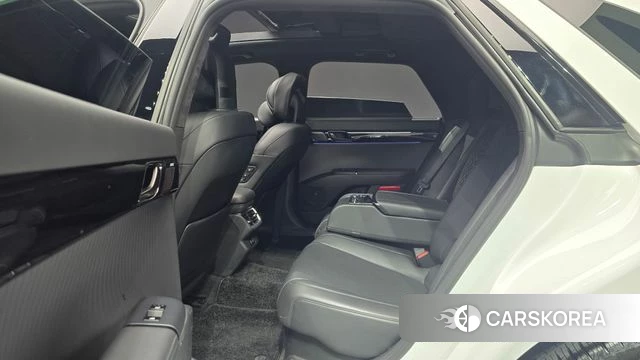 Hyundai Grandeur Hybrid (GN7) 2023 Белый из Кореи, фото 3