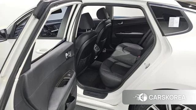 Kia The New K5 2nd generation 2018 Белый из Кореи, фото 3