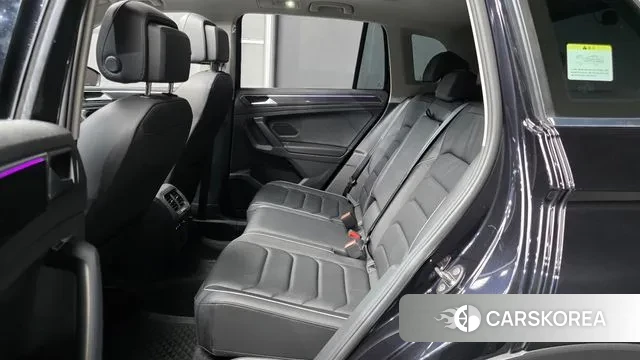 Volkswagen Tiguan second Generation 2023 Черный из Кореи, фото 3