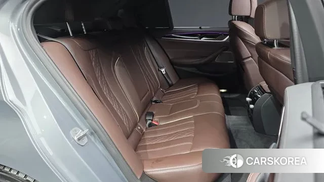 BMW 5 Series (G30) 2022 Серебряный из Кореи, фото 3