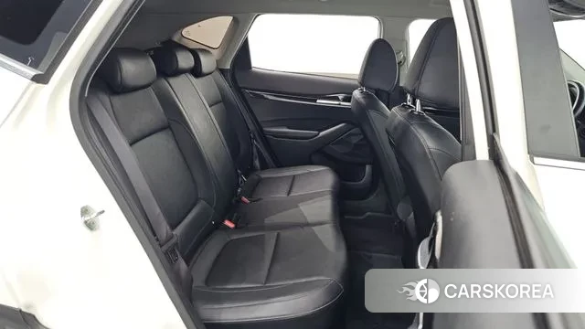 Kia Seltos 2022 Белый из Кореи, фото 3