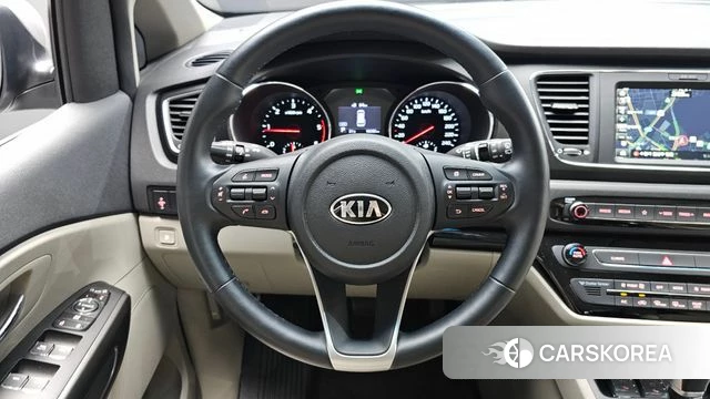 Kia The New Carnival 2019 Серебряный из Кореи, фото 3