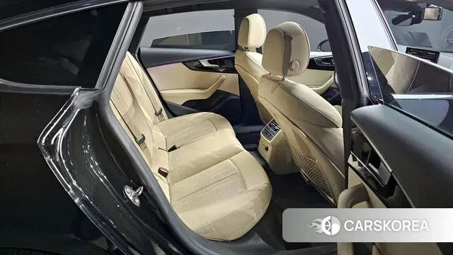 Audi A5 (F5) 2021 Черный из Кореи, фото 3