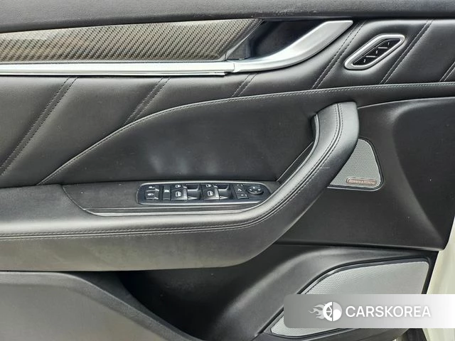 Maserati Levante 2019 Белый из Кореи, фото 3