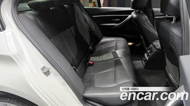 BMW 3 Series (F30) 2018 Белый из Кореи, фото 3