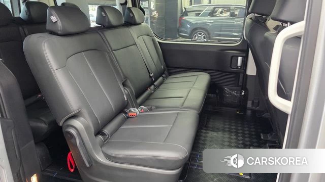 Hyundai Staria 2024 Серебряный из Кореи, фото 3