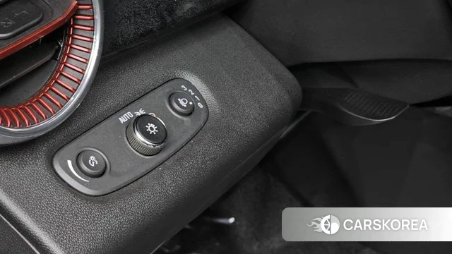 Chevrolet (GM Daewoo) Trax Crossover 2026 Черный из Кореи, фото 3