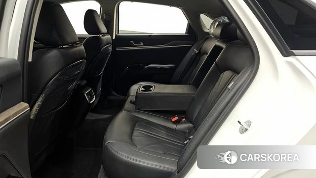 Kia K5 3rd generation 2023 Белый из Кореи, фото 3