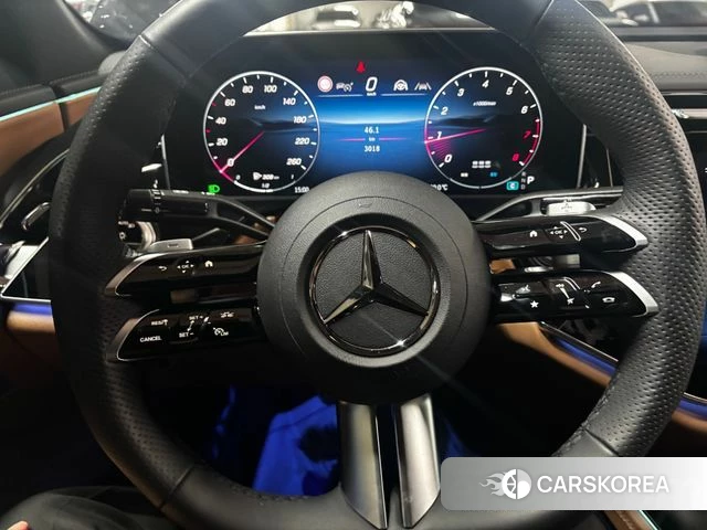 Mercedes-Benz E-Class W214 2025 Небесно-голубой из Кореи, фото 3