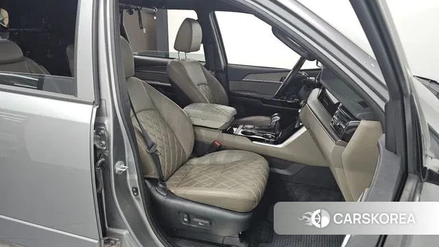 Kia Mohave Master 2022 Серебристо-серый из Кореи, фото 3