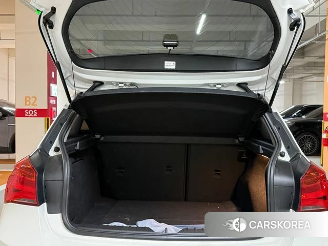 BMW 1 Series (F20) 2018 Белый из Кореи, фото 3