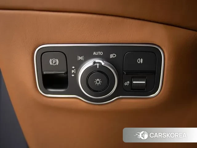 Aston Martin DBX 2022 Темно-зеленый из Кореи, фото 3