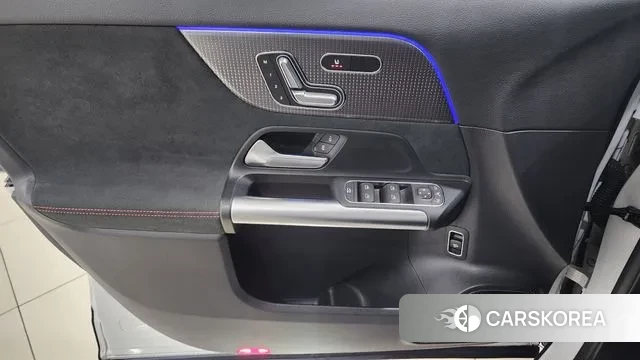 Mercedes-Benz EQA H243 2024 Белый из Кореи, фото 3