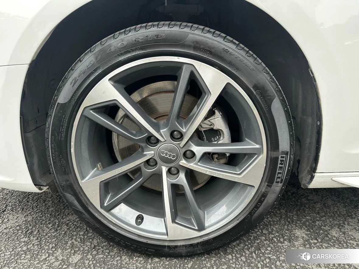 Audi A4L 2020 Белый из Китая, фото 3