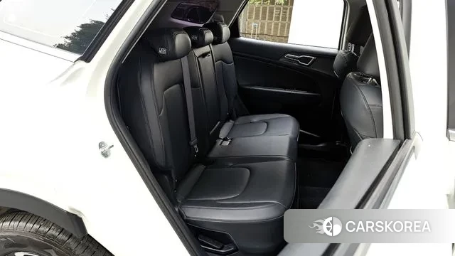 Kia Sportage 5th Generation Hybrid 2022 Белый из Кореи, фото 3