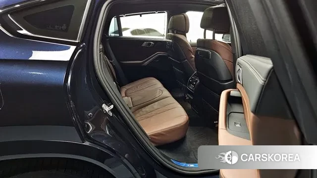 BMW X6 (G06) 2025 Черный из Кореи, фото 3