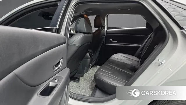 Hyundai The New Avante (CN7) 2024 Серебристо-серый из Кореи, фото 3