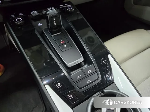 Porsche 911(992) 2023 Белый из Кореи, фото 3