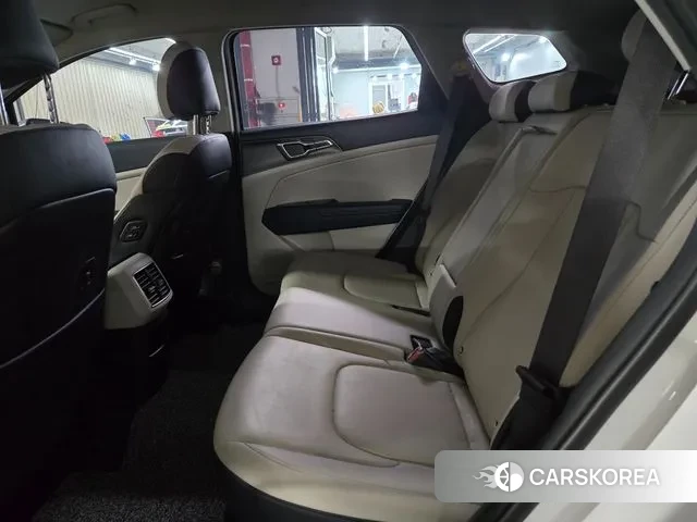 Kia Sportage 5th Generation 2022 Белый из Кореи, фото 3