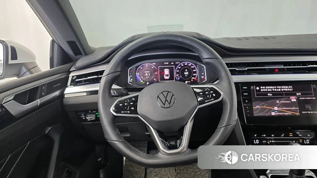 Volkswagen Arteon 2022 Белый из Кореи, фото 3