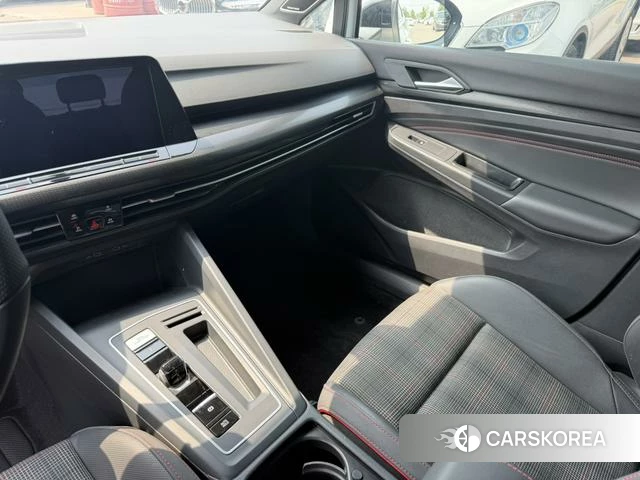Volkswagen Golf GTI 2022 Белый из Китая, фото 3