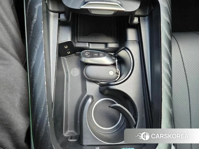 Mercedes-Benz E-Class W214 2024 Белый из Кореи, фото 3