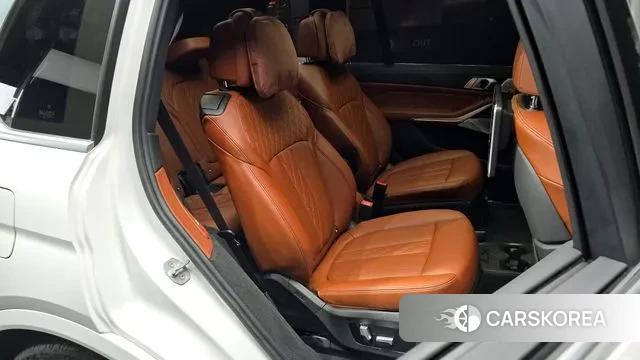 BMW X7 (G07) 2021 Белый из Кореи, фото 3