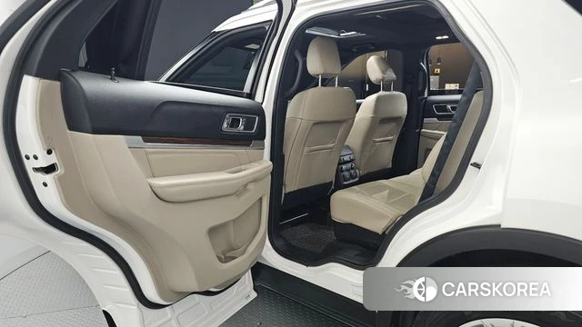 Ford Explorer 2018 Белый из Кореи, фото 3
