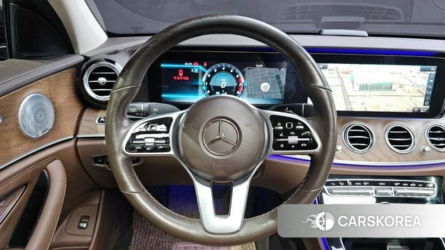 Mercedes-Benz E-Class W213 2019 Черный из Кореи, фото 3