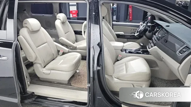 Kia The New Carnival 2018 Черный из Кореи, фото 3