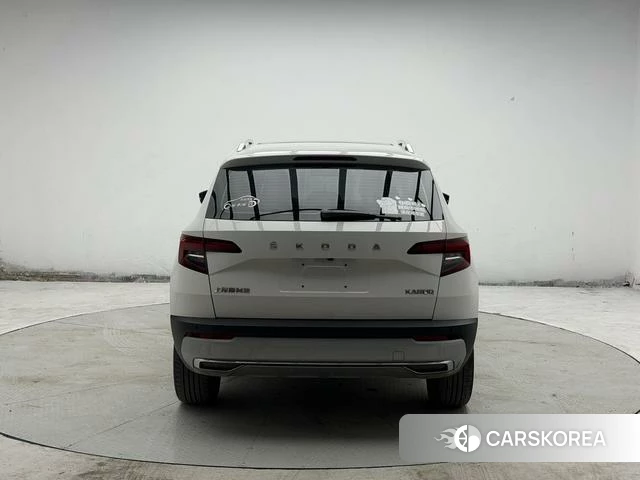 Skoda Krok 2022 Белый из Китая, фото 3