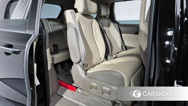 Kia Carnival 4th generation 2023 Черный из Кореи, фото 3