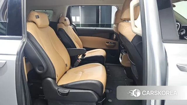 Kia Carnival 4th generation 2020 Серебряный из Кореи, фото 3