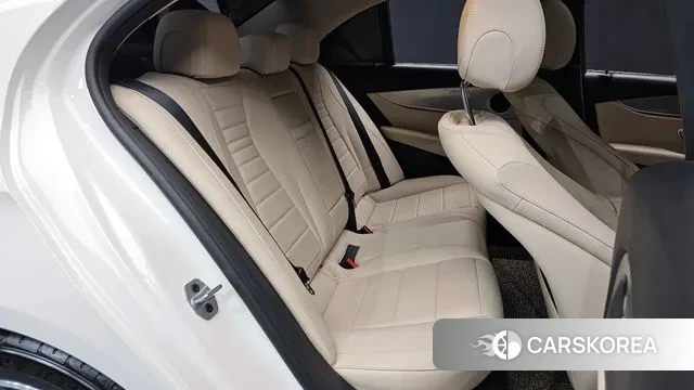 Mercedes-Benz E-Class W213 2019 Белый из Кореи, фото 3