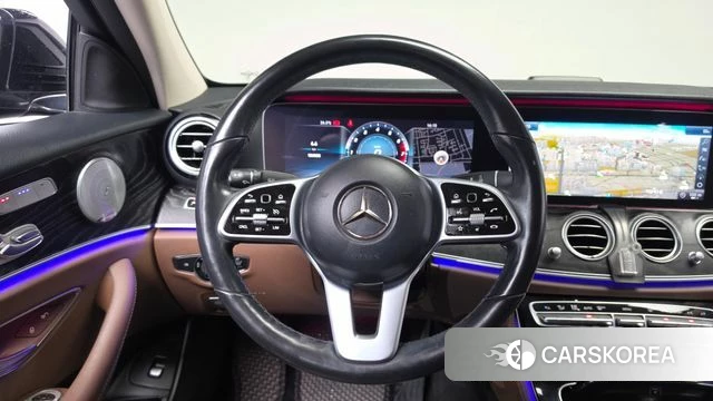 Mercedes-Benz E-Class W213 2018 Черный из Кореи, фото 3