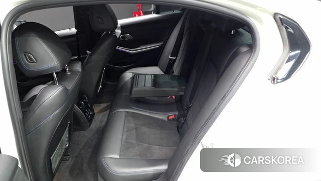 BMW 3 Series (G20) 2019 Белый из Кореи, фото 3