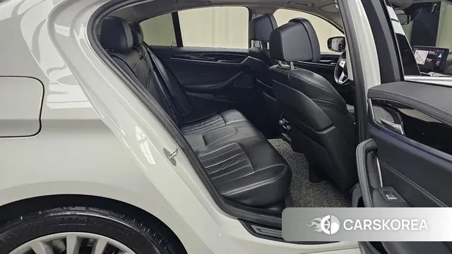 BMW 5 Series (G30) 2020 Белый из Кореи, фото 3