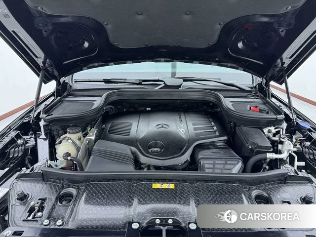 Mercedes-Benz GLE (import) 2021 Черный из Китая, фото 3