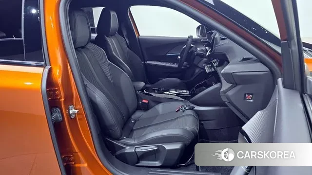 Peugeot e-2008 second generation 2022 Оранжевый из Кореи, фото 3