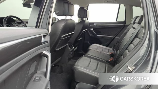 Volkswagen Tiguan second Generation 2020 Серый из Кореи, фото 3
