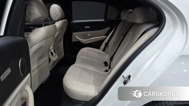 Mercedes-Benz E-Class W213 2023 Белый из Кореи, фото 3