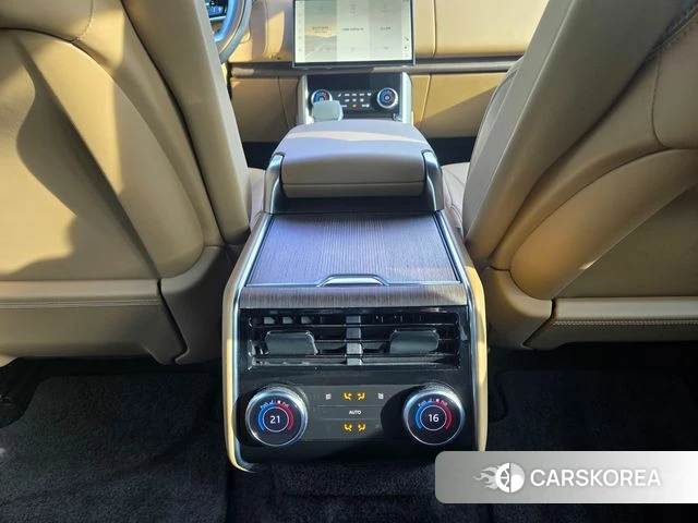 Land Rover Range Rover 5th Generation 2023 Белый из Кореи, фото 3