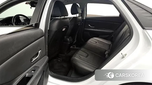 Hyundai Avante (CN7) 2021 Белый из Кореи, фото 3