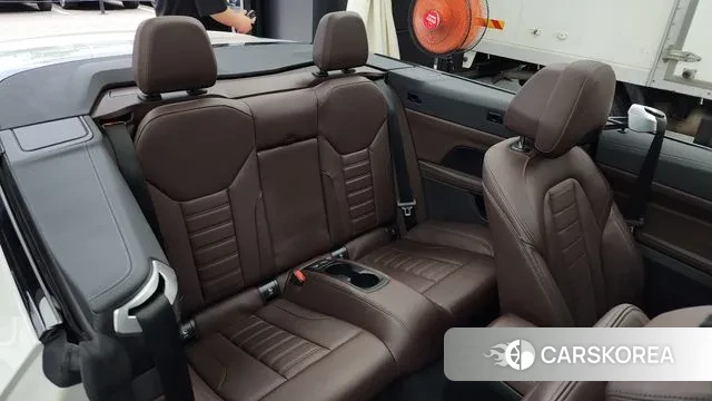 BMW 4 Series (G22) 2023 Белый из Кореи, фото 3