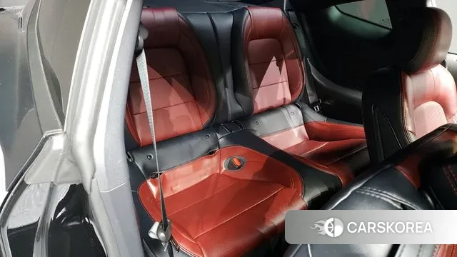 Ford Mustang 7th Generation 2024 Черный из Кореи, фото 3