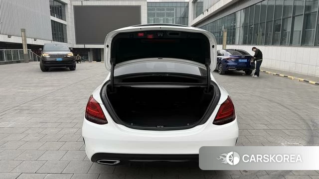 Mercedes-Benz Class C 2021 Белый из Китая, фото 3