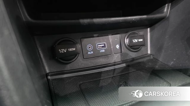 Hyundai Kona 2018 Белый из Кореи, фото 3