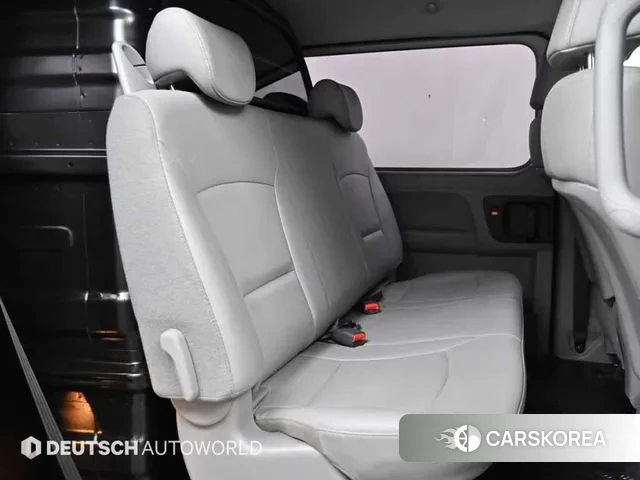 Hyundai The New Grand Starex 2018 Черный из Кореи, фото 3