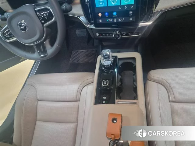 Volvo S90 2025 Черный из Кореи, фото 3