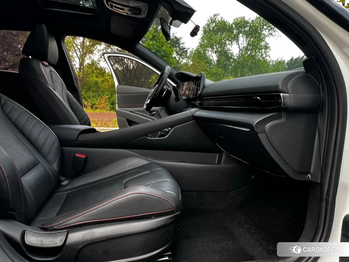 Hyundai Elantra 2022 Белый из Китая, фото 3